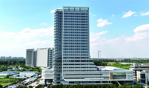济南国际医学中心正以一个个落地见效的项目为抓手,不断完善产业生态、提升城市品质、优化服务能力。